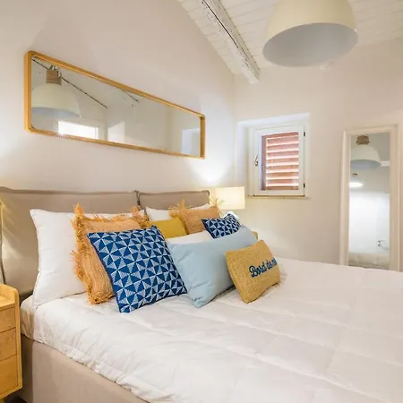 Apartment Veronique By Dimore In Sicily
